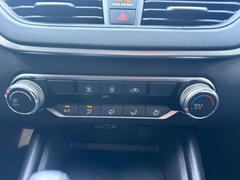 Used 2021 Nissan Altima 2.5 SR FWD image 24