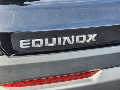Used 2025 Chevrolet Equinox LT image 11
