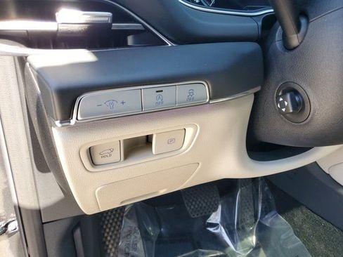 Used 2024 Genesis GV80 2.5T Prestige w/ Prestige Package image 19