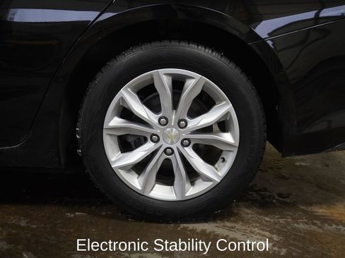 Used 2021 Chevrolet Malibu LT image 6