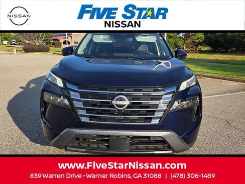 Used 2024 Nissan Rogue SL w/ SL Premium Package AWD/4WD image 2