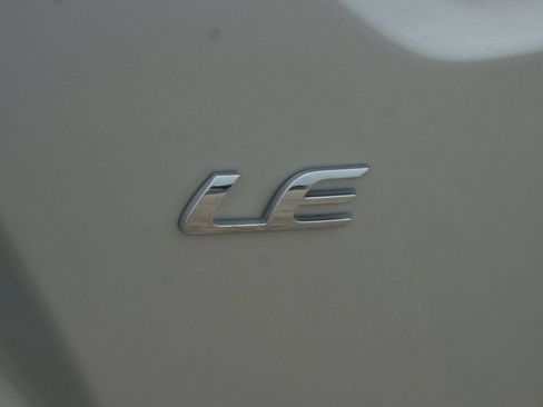 Used 2024 Toyota Corolla LE FWD image 17
