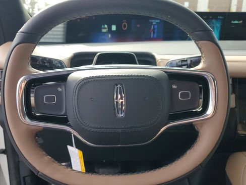 New 2026 Lincoln Navigator Black Label AWD/4WD image 14
