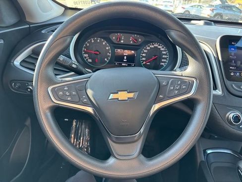Used 2024 Chevrolet Malibu LT image 17