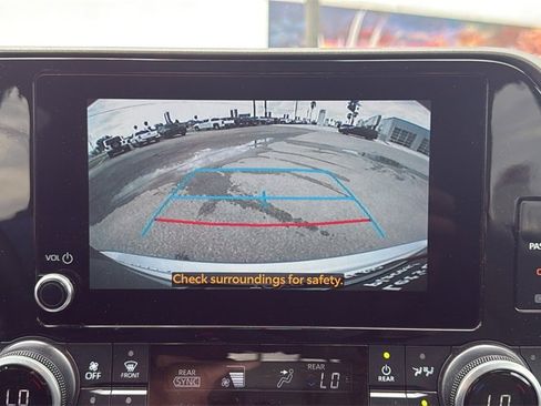 Used 2024 Toyota Highlander XLE image 23