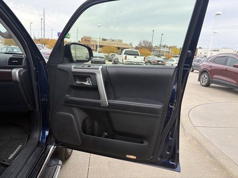 Used 2019 Toyota 4Runner Limited image 26