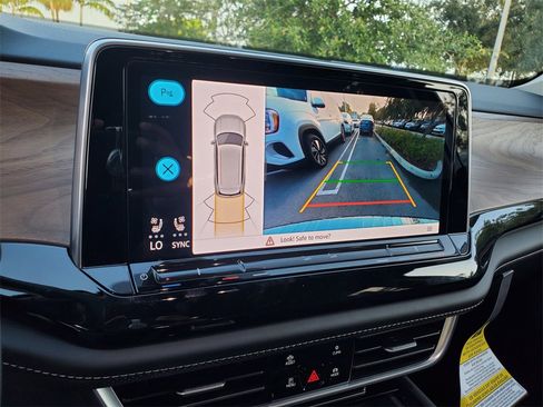 New 2026 Volkswagen Atlas SE image 10