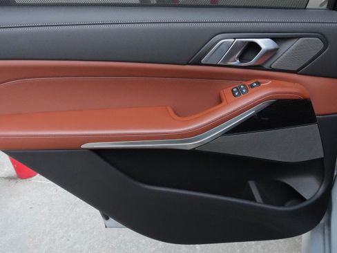 Certified 2026 BMW X7 M60i AWD/4WD image 32
