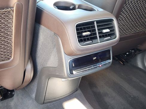 Used 2020 Mercedes-Benz GLS 450 4MATIC image 30