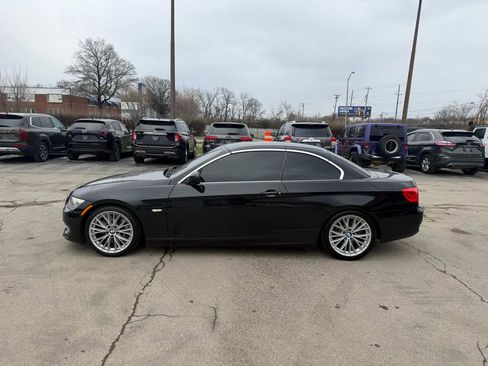 Used 2011 BMW 335i Convertible image 6