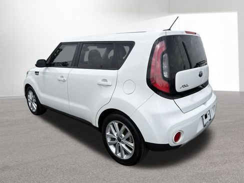Used 2019 Kia Soul + FWD image 37
