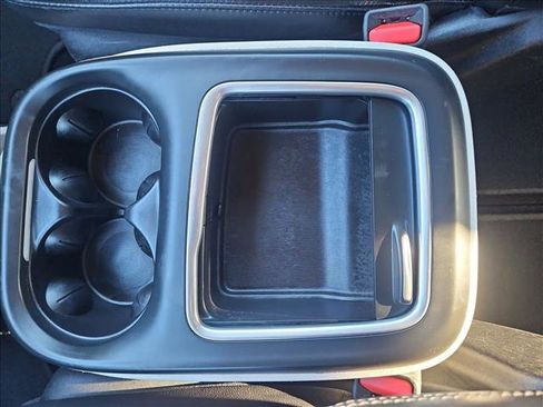 Used 2022 Chrysler Pacifica Touring-L image 14