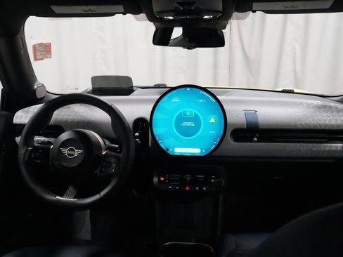 Certified 2025 MINI Cooper S image 6