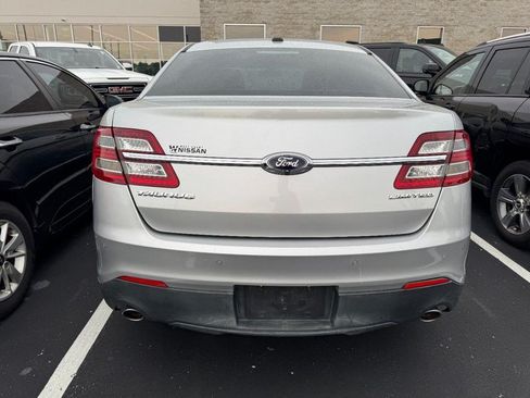 Used 2013 Ford Taurus Limited FWD image 4