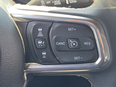 Used 2024 Jeep Wrangler Unlimited Sahara w/ Technology Group AWD/4WD image 30