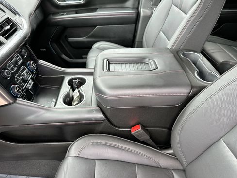 Used 2024 Chevrolet Tahoe RST w/ Luxury Package AWD/4WD image 19