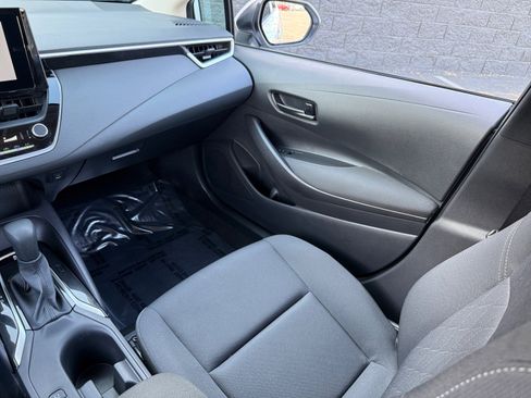 Used 2025 Toyota Corolla LE image 16