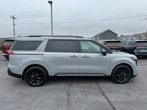 New 2026 Kia Carnival SX image 4