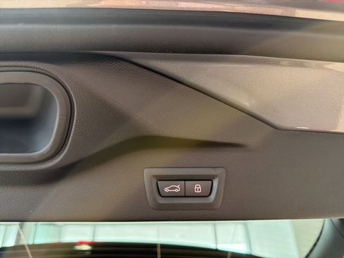 Used 2026 BMW X5 xDrive40i w/ M Sport Package image 14