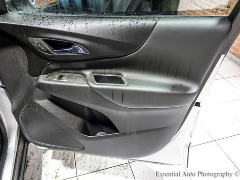 Used 2022 Chevrolet Equinox LT image 30