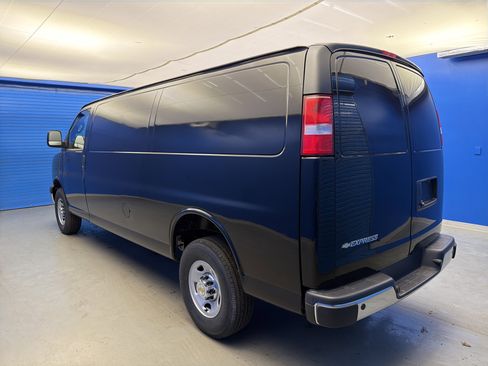 New 2025 Chevrolet Express 2500 Extended w/ Driver Convenience Package image 5
