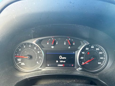 Used 2024 GMC Terrain SLT w/ Tech Package AWD/4WD image 15