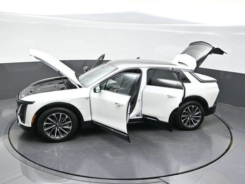 Certified 2024 Cadillac Lyriq Sport AWD/4WD image 41