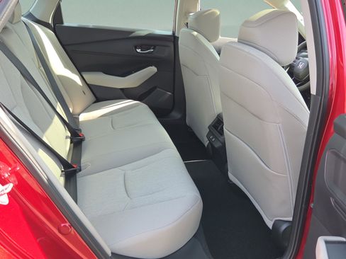 New 2025 Honda Accord SE image 13