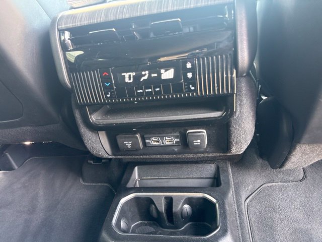 Used 2024 Jeep Wagoneer Series II AWD/4WD image 31