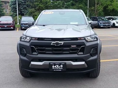 Used 2024 Chevrolet Colorado Trail Boss AWD/4WD image 6