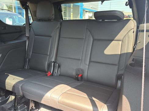 Used 2023 Chevrolet Tahoe High Country w/ Advanced Technology Package AWD/4WD image 18