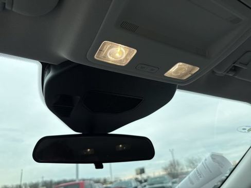 Used 2025 Ford Escape SE FWD image 15