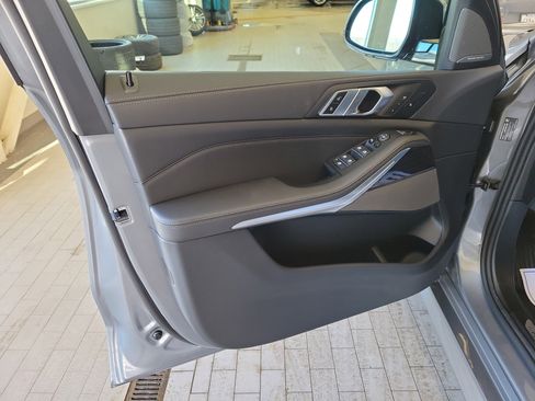 New 2026 BMW X5 xDrive40i w/ M Sport Package image 17