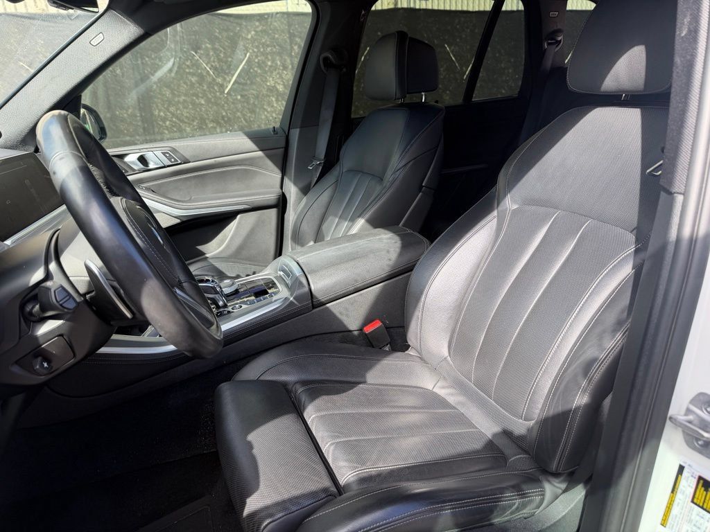 Used 2021 BMW X5 M50i w/ Executive Package AWD/4WD image 7