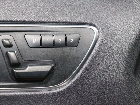 Used 2015 Mercedes-Benz GLA 250 image 21