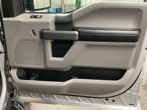 Used 2019 Ford F150 XLT w/ Equipment Group 302A Luxury image 27