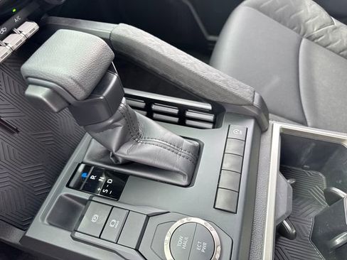 Used 2025 Toyota Tacoma SR5 RWD image 18