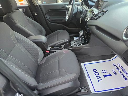 Used 2014 Ford Fiesta SE w/ Equipment Group 201A FWD image 13