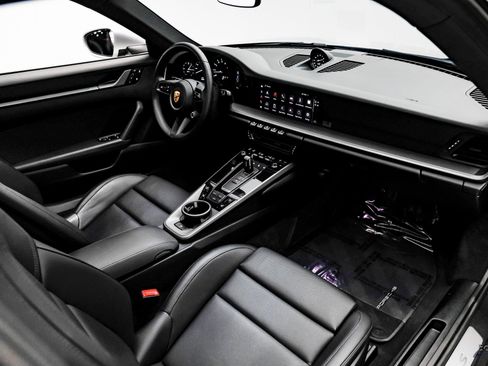 Used 2024 Porsche 911 Carrera S w/ Premium Package image 40