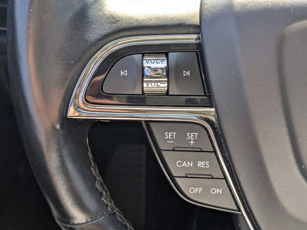 Used 2023 Lincoln Nautilus Reserve FWD image 22