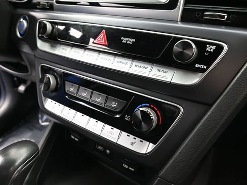 Used 2018 Hyundai Sonata Sport FWD image 21