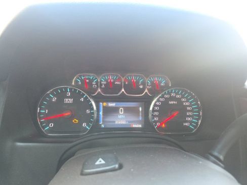 Used 2015 Chevrolet Tahoe LTZ RWD image 21