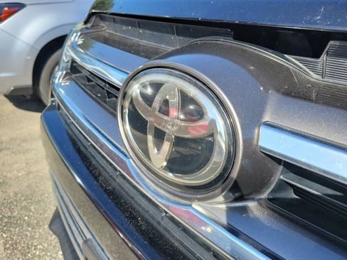 Used 2019 Toyota Highlander Limited Platinum image 11