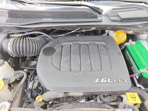 Used 2019 Dodge Grand Caravan GT FWD image 26