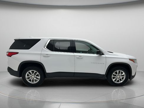 Used 2020 Chevrolet Traverse LS AWD/4WD image 4
