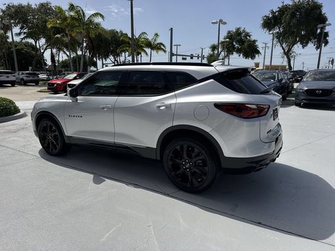 Used 2021 Chevrolet Blazer RS w/ Enhanced Convenience Package FWD image 12