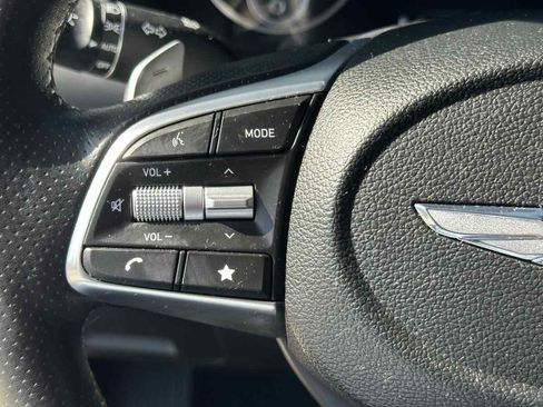 Used 2022 Genesis G70 3.3T image 14