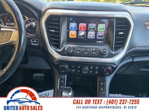 Used 2017 GMC Acadia SLE image 16
