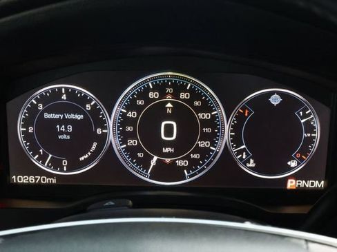 Used 2015 Cadillac Escalade Luxury image 16