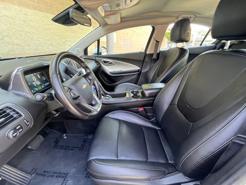 Used 2015 Chevrolet Volt Premium w/ Premium Trim Package FWD image 9